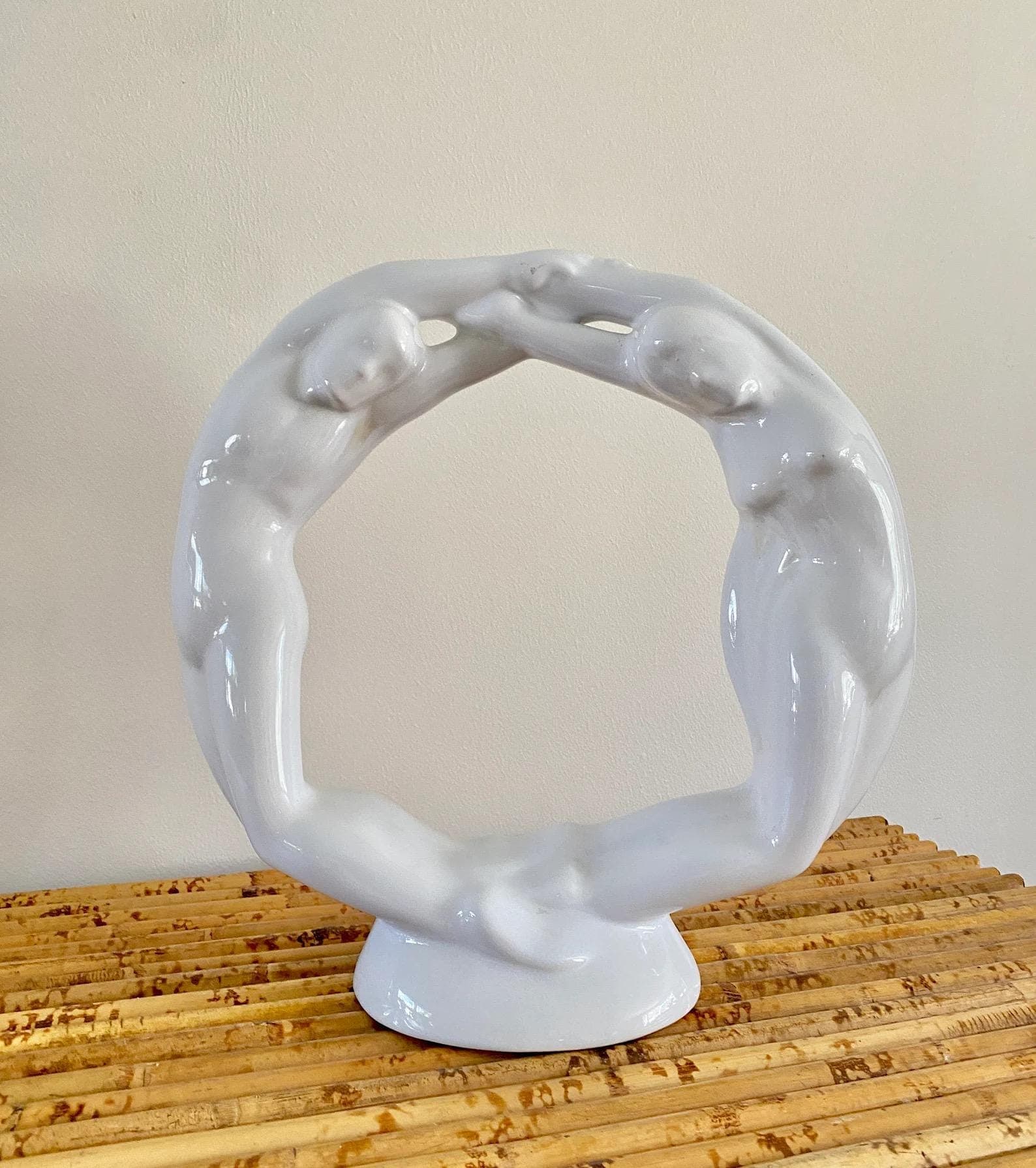 Vintage Royal Haeger White Couple Statue: Eternity Circle of Love